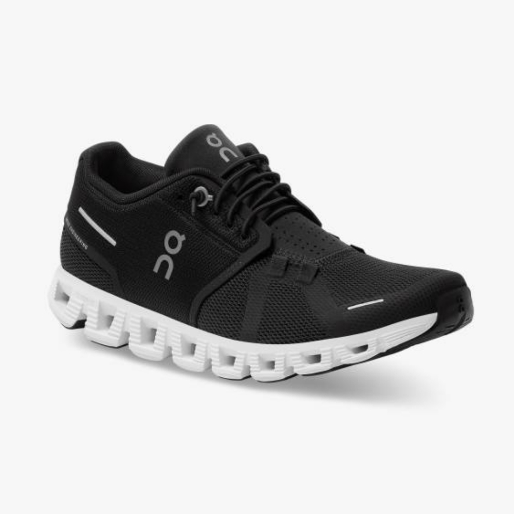 On Running Cloud 5 Women's Sneakers Black/White Size 9 LIKE NEW - Picture 3 of 15